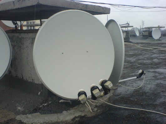 DSC01229 Спутниковый комлект на четыре спутника (3+1).JPG
