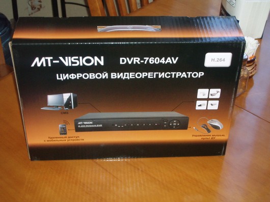01 DVR-7604AV box.JPG